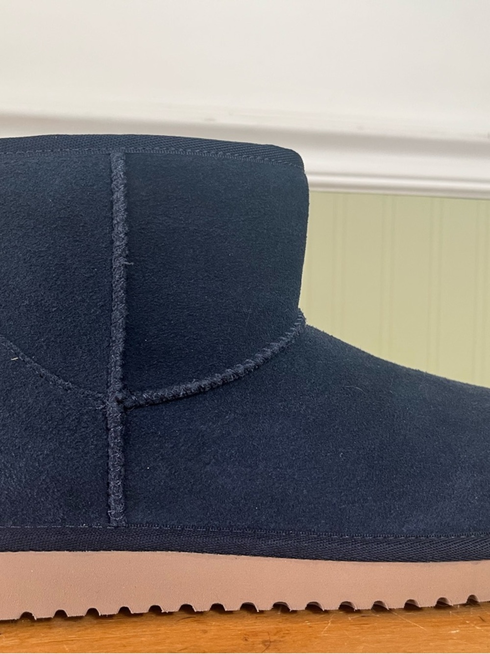 Koolaburra by UGG Suede Cozy Ankle Boots NWT - Picture 4 of 8